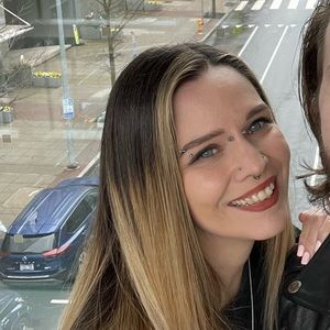 Meet your Posher, Virginia